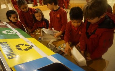 Los alumnos de 1º Primaria visitan el corazón de la cultura tradicional valenciana