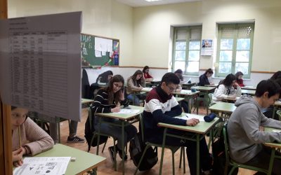 El colegio organiza los exámenes de A2 de inglés y francés de la Consellería de Educación