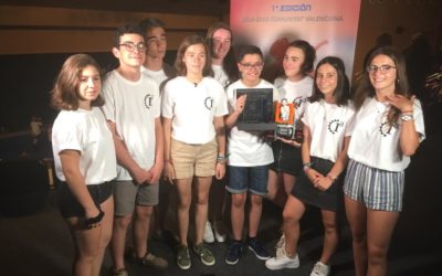 Alumnas y alumnos de cuarto de ESO del Colegio Salesiano San Juan Bosco Valencia ganadores del Concurso Up! Steam organizado por la Real Academia de Ingeniería y el Consejo Social de la Universitat Politècnica de València