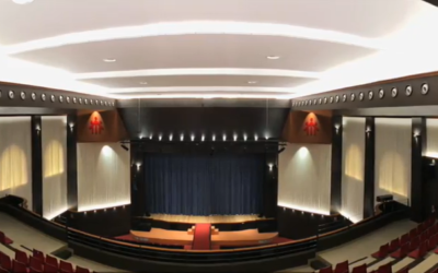 El teatro del colegio abre sus puertas tras la intervención estructural para adaptar las instalaciones a los criterios de seguridad actuales