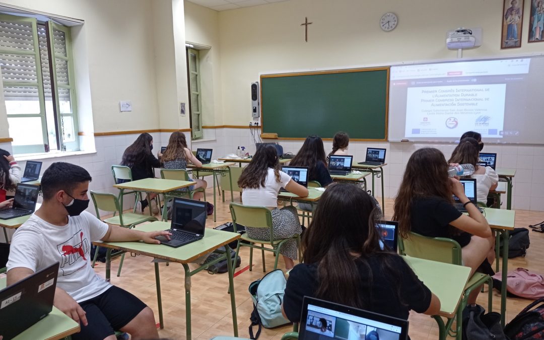 El alumnado de francés de 3º de ESO participa en el Primer Congreso Internacional de Alimentación Sostenible junto al colegio Notre Dame des Minimes de Lyon, dentro del proyecto Erasmus+ «Amigos de la Alimentación Sostenible»